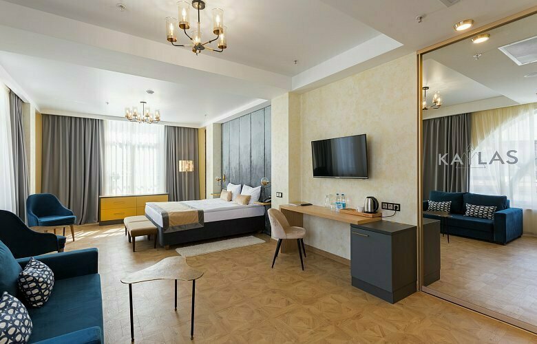 Люкс Семейный 3-местный 1-комнатный (10)