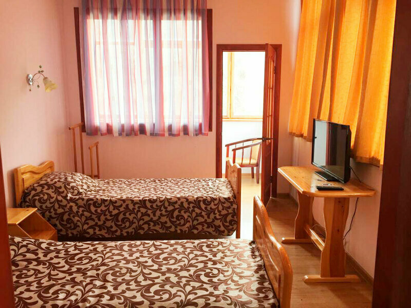 Стандартный 4-местный 2-комнатный (корпус Гостиница) (2)