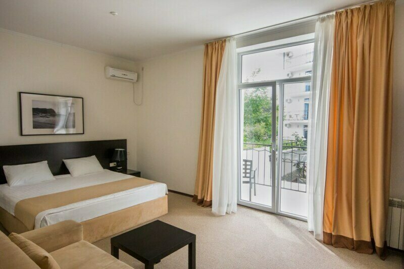 1599840395863-IMG_0823-1