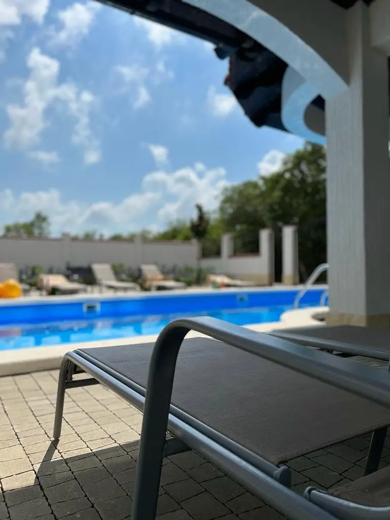 Бассейн | Villa Anna Deluxe, Краснодарский край