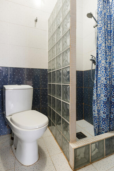 Стандартный 4-местный (вид на горы)