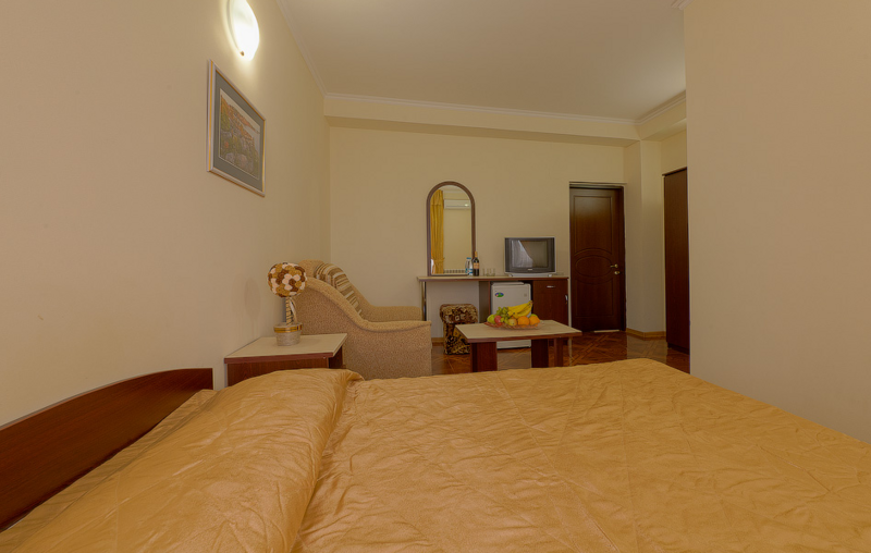 Стандартный 4-местный 2-комнатный