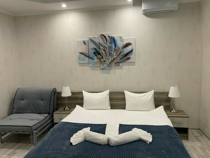 Улучшенный 2-местный (с кроватью King Size и с видом на город)