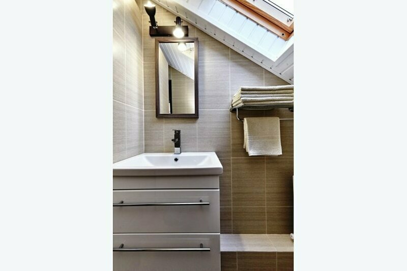 Люкс 3-местный (с видом на горы)