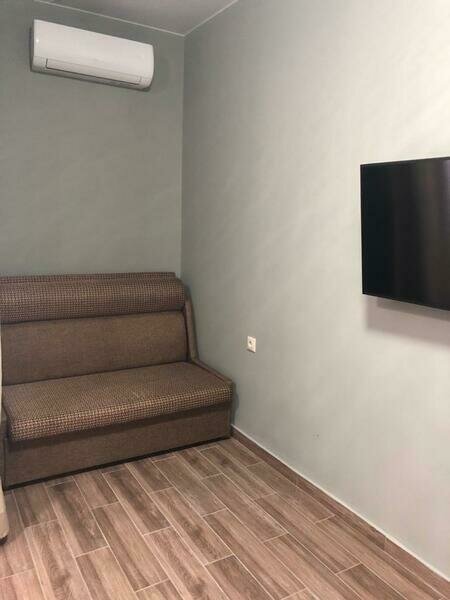 Апартаменты 4-местные Люкс (с балконом)