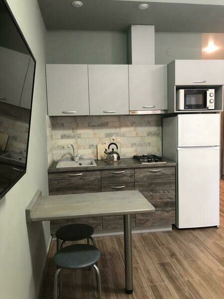 Апартаменты 4-местные Люкс (с балконом)