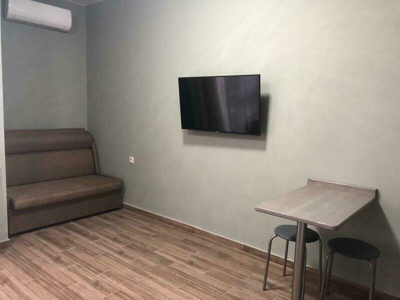 Апартаменты 4-местные Люкс (с балконом)