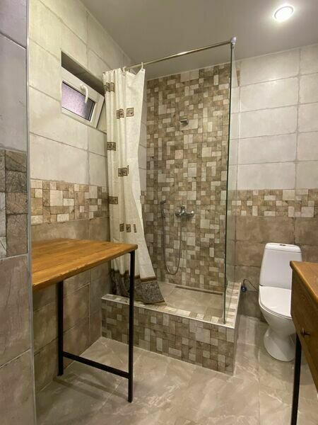 Апартаменты 4-местные Люкс (с балконом)