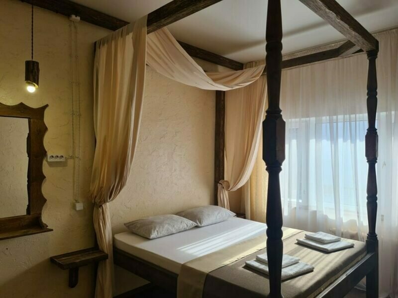 Люкс Улучшенный 2-местный (с балконом)