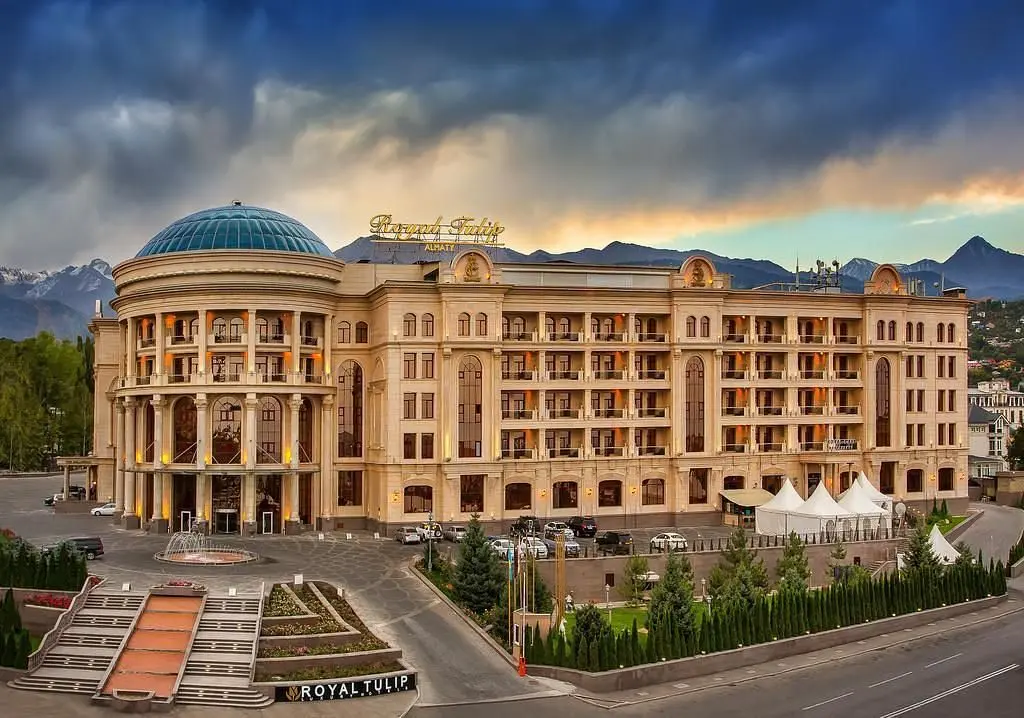 Отель Royal Tulip Almaty, Алма-Ата, Алматинская область