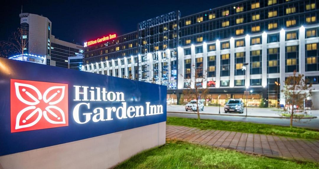 Фасад | Hilton Garden Inn, Акмолинская область