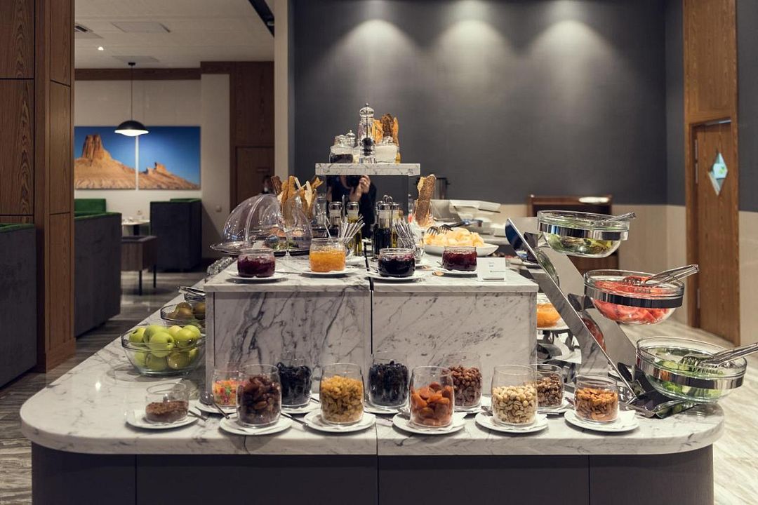 Питание | Wyndham Garden, Акмолинская область