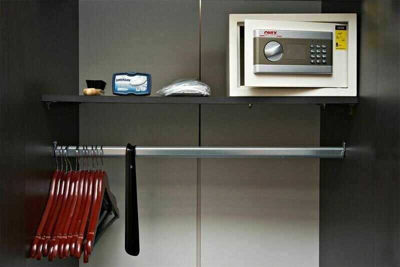 Люкс 2-местный 2-уровневый (бильярд, ванна)