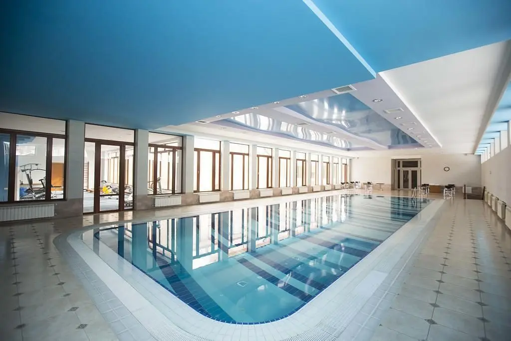 Бассейн | Russia Hotel, Ереван