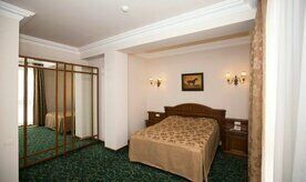 Junior Suite 4-местный, Отель Russia Hotel, Ереван