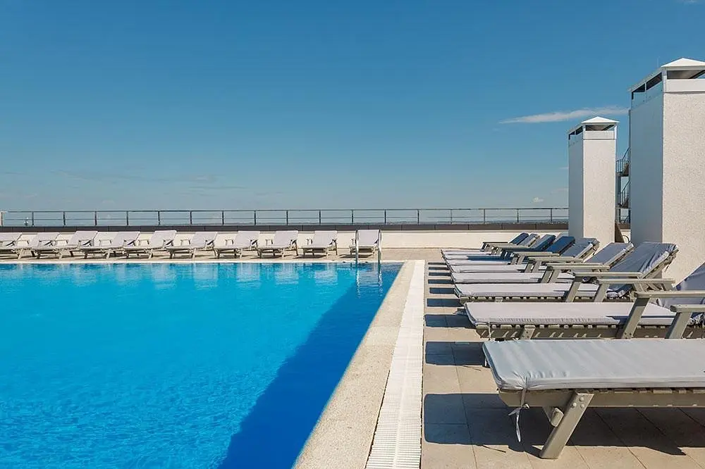 Бассейн | Amfora Resort & Beach Hotel, Краснодарский край