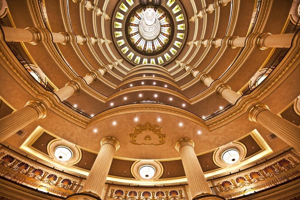 Холл | Multi Grand Pharaon, Ереван