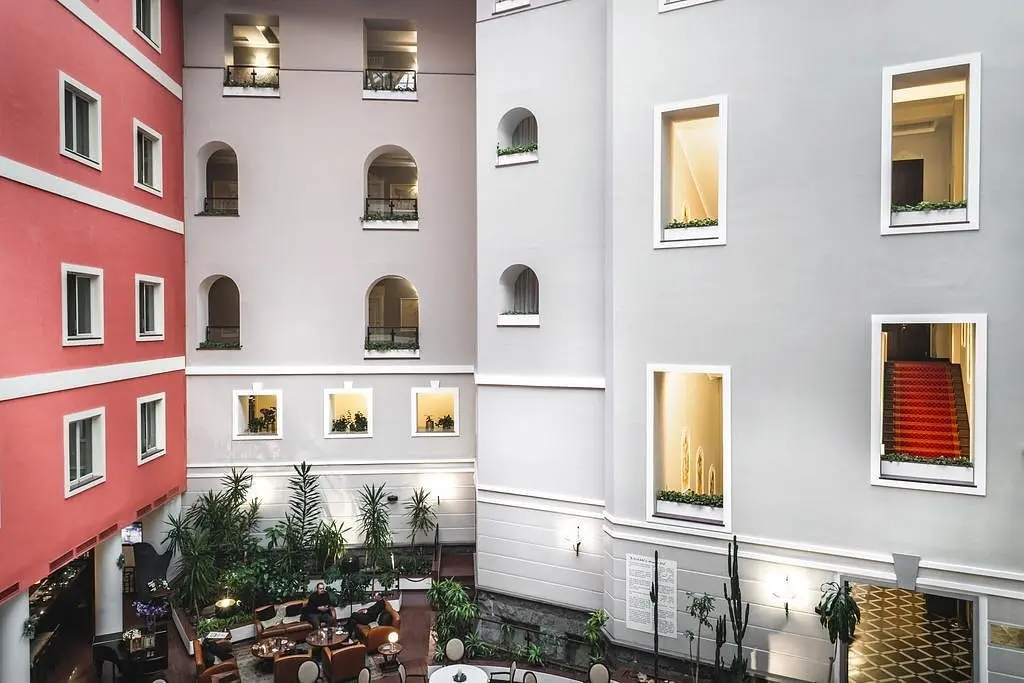 Отель Grand Hotel Yerevan бывш. «Royal Tulip Grand», Ереван, Ереван