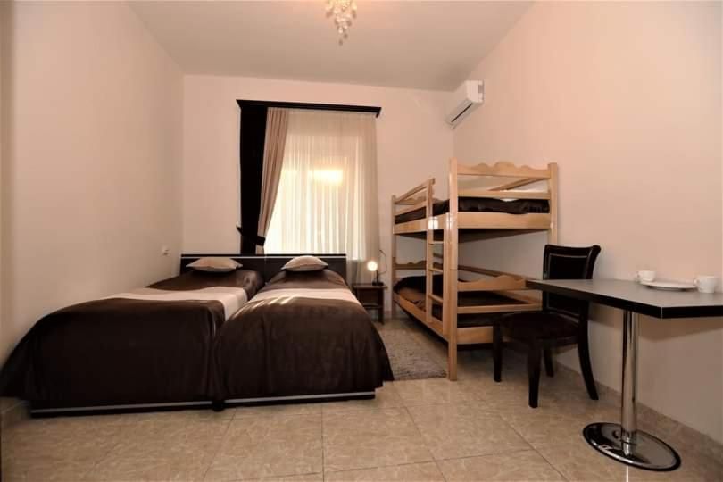 Family 4-местный | Comfort House Hotel, Ереван