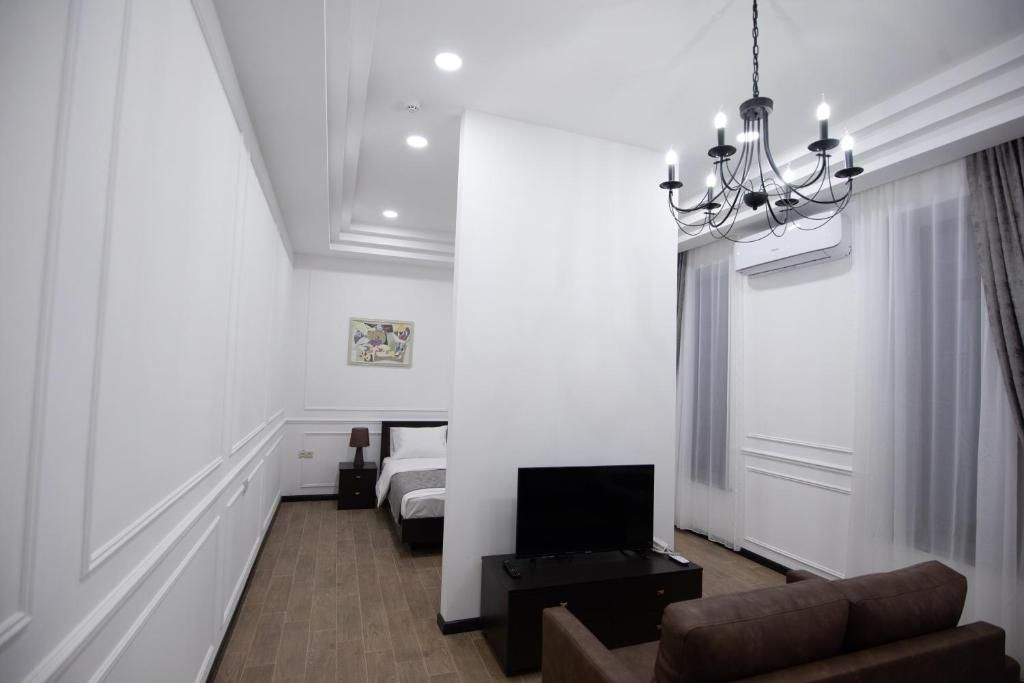 делюкс2 | Boutique Living Hotel, Ереван