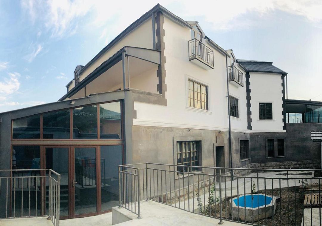 Отель Blur Inn Hotel, Ереван, Ереван