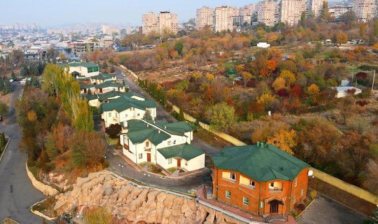 Отель Armenian Village Park Hotel, Ереван, Ереван
