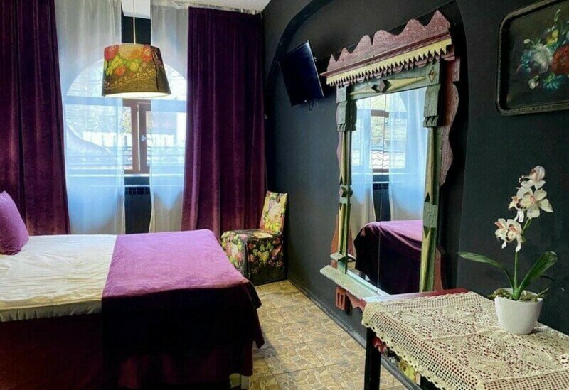 Стандартный 2-местный (DBL с резным зеркалом)