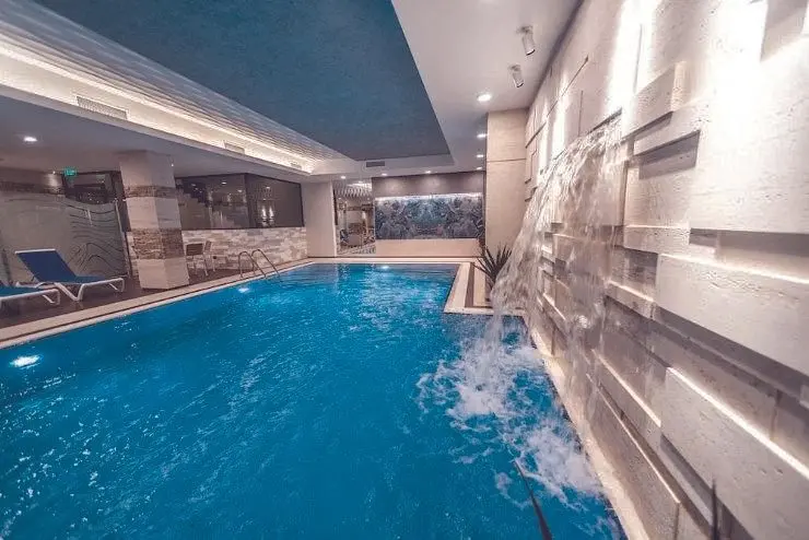 Бассейн | Aghababyans, Ереван