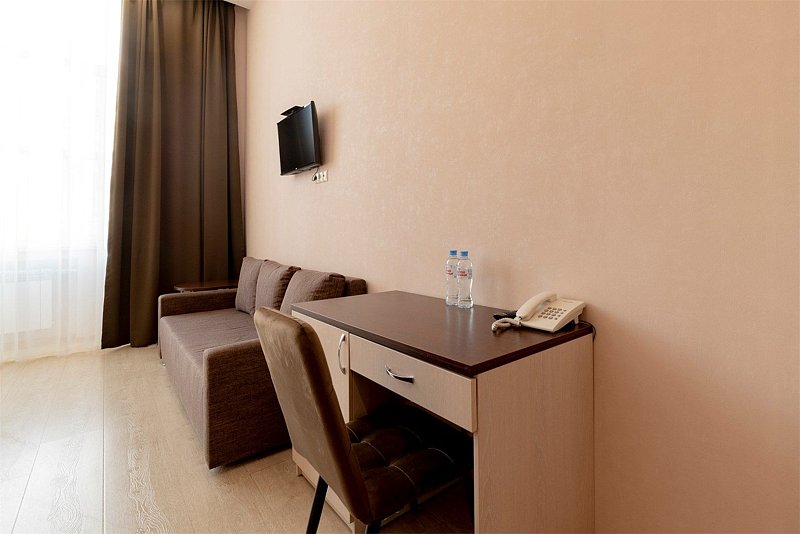 Улучшенный 2-местный (с диваном)