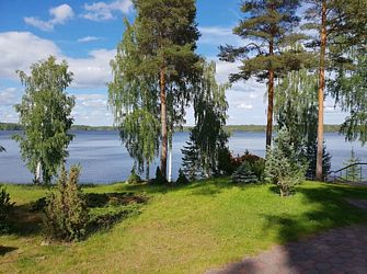 Прекрасные пейзажи на берегу Кончезера