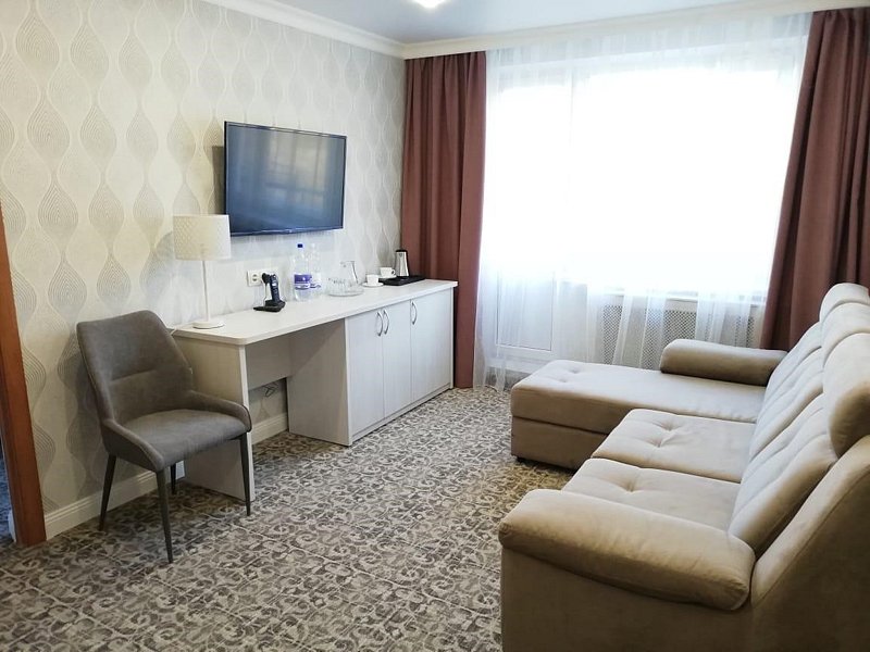 Делюкс Сюит 2-местный 2-комнатный (1 корпус)