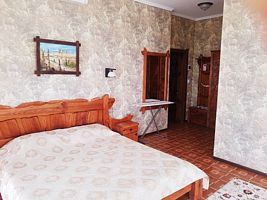 Джуниор сьют дабл юг, Парк-отель Прага, Алушта