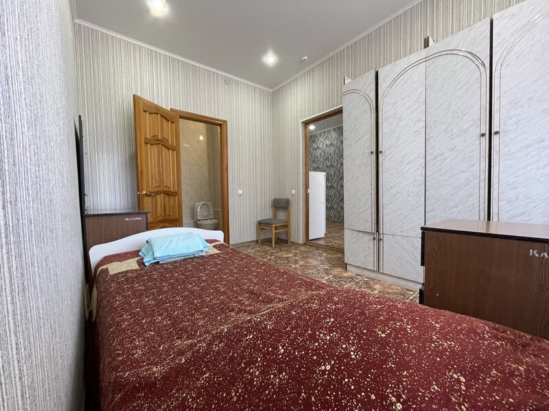 Номер 3-местный 3-комнатный (с ванной)