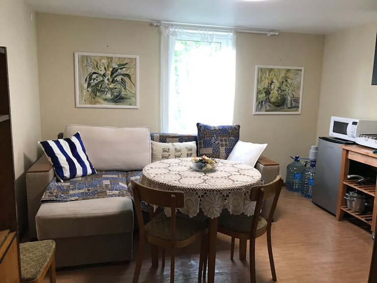 Дом 6-местный «Лора» (с участком)