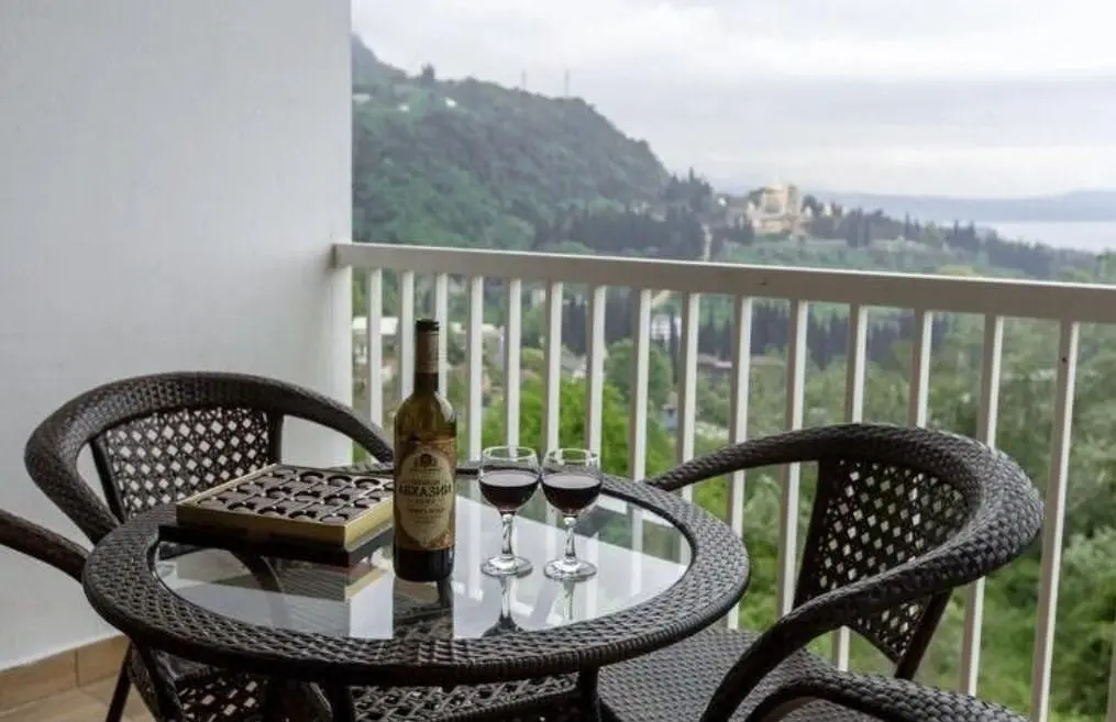 Sunset Rock. Балкон | Sunset Rock Hotel, Гудаутский район