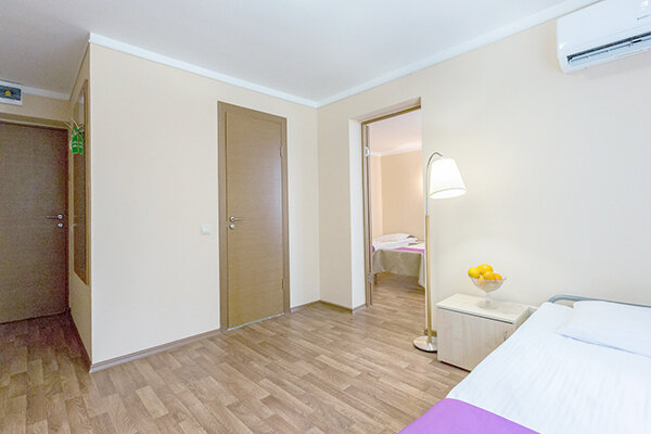 4-местный 2-комнатный