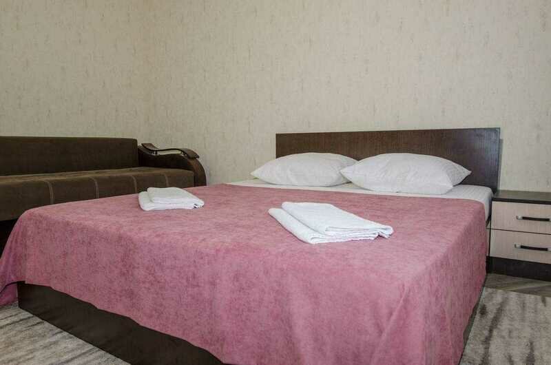 Апартаменты 5-местный 2-комнатный | На Еськова, Ставропольский край