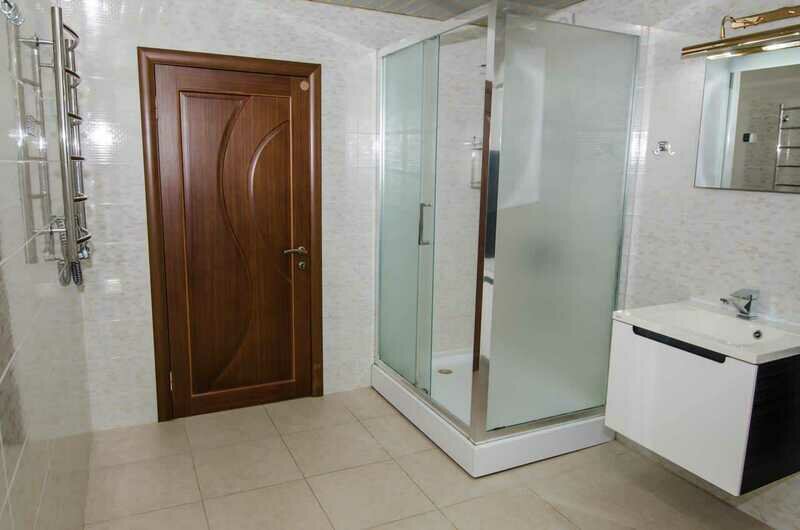 Апартаменты 6-местный 3-комнатный (кв. 1а)