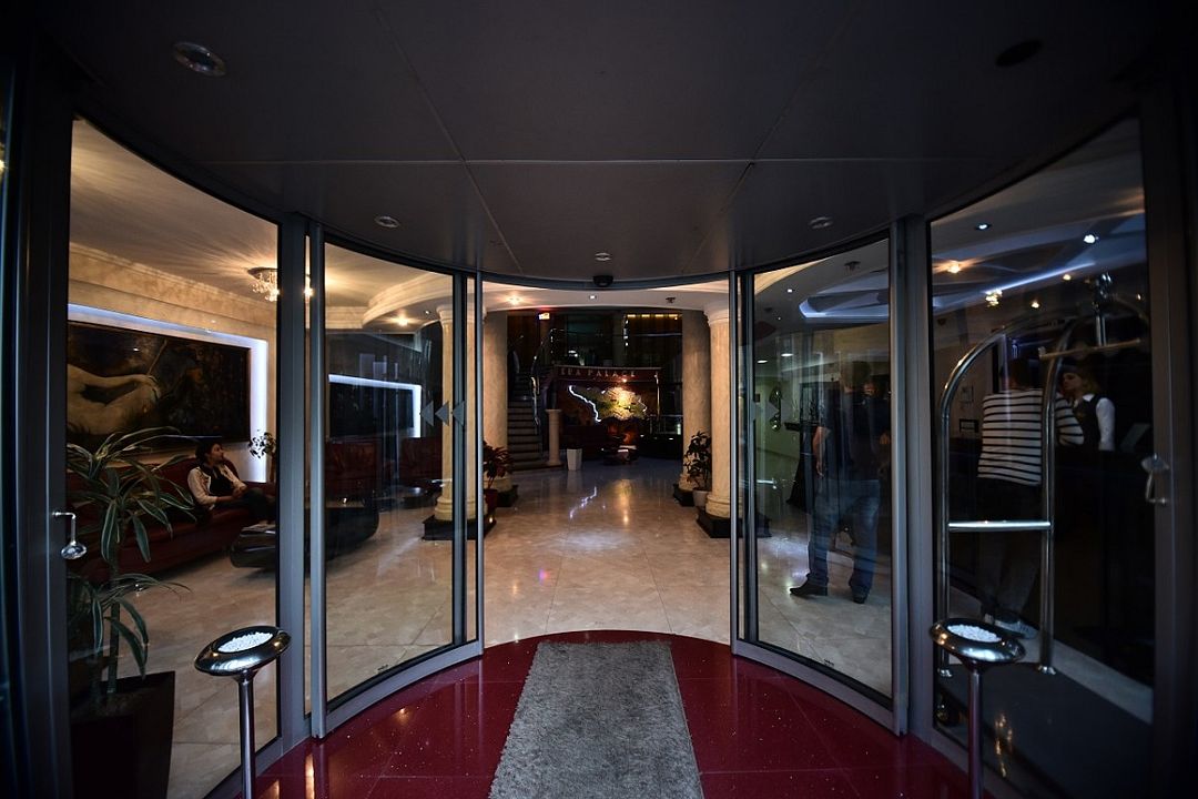 Холл | Era Palace, Аджария