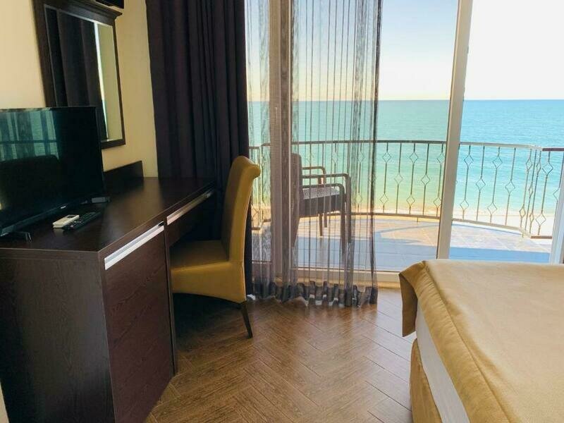 Lux mini 2-местный (с видом на море)