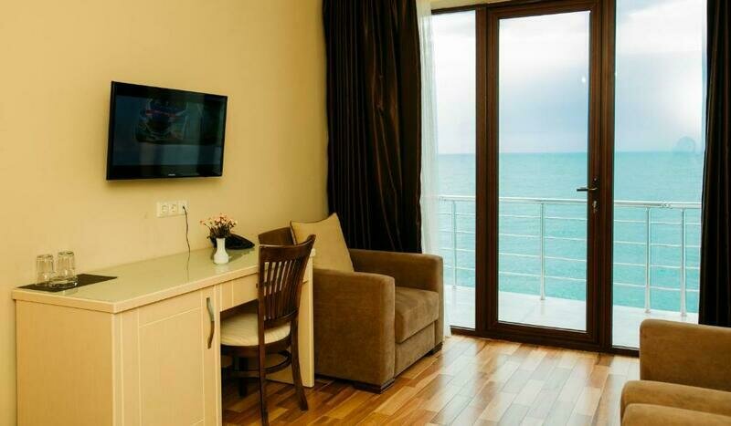 Family 3-местный