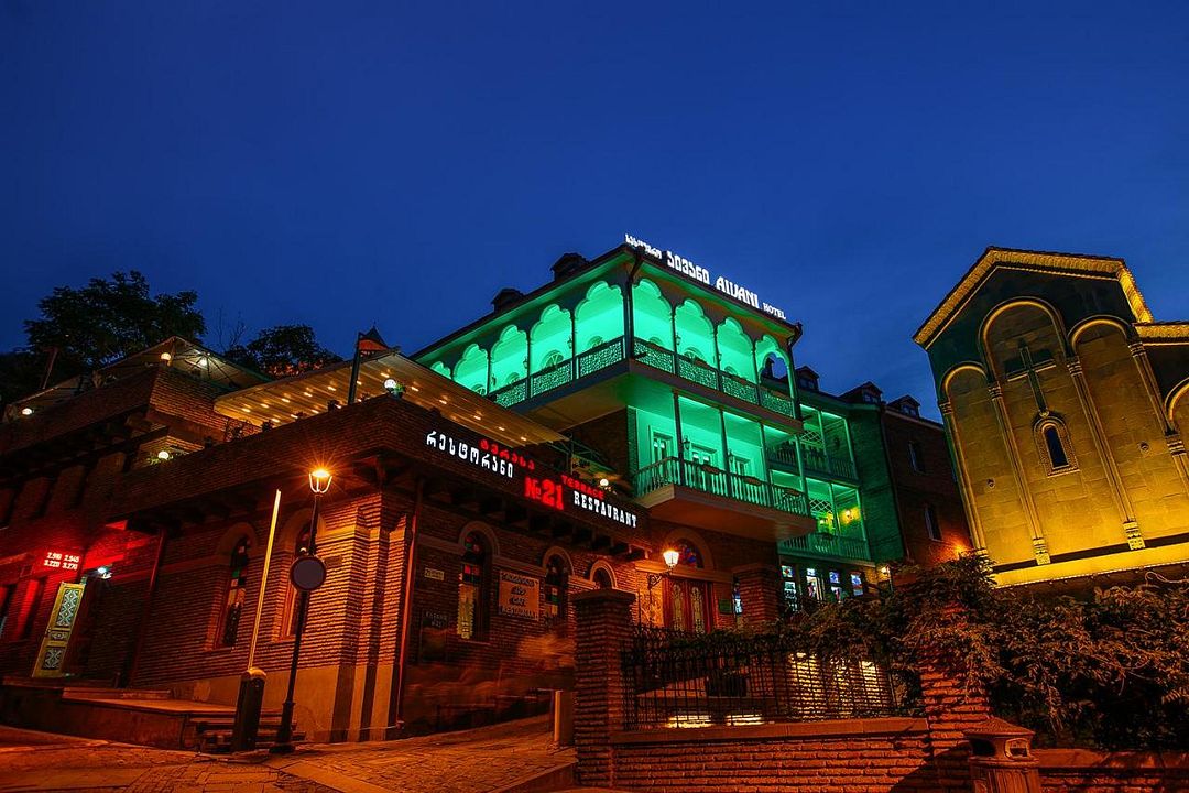 Внешний вид | Aivani Tbilisi, Квемо Картли