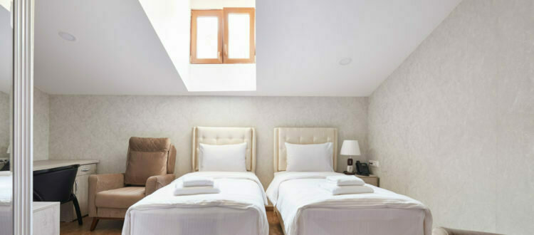 Standard 2-местный (with balcony)