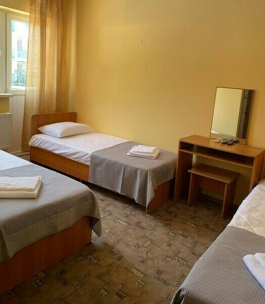 Стандартный 3-местный (3 односпальных кровати)