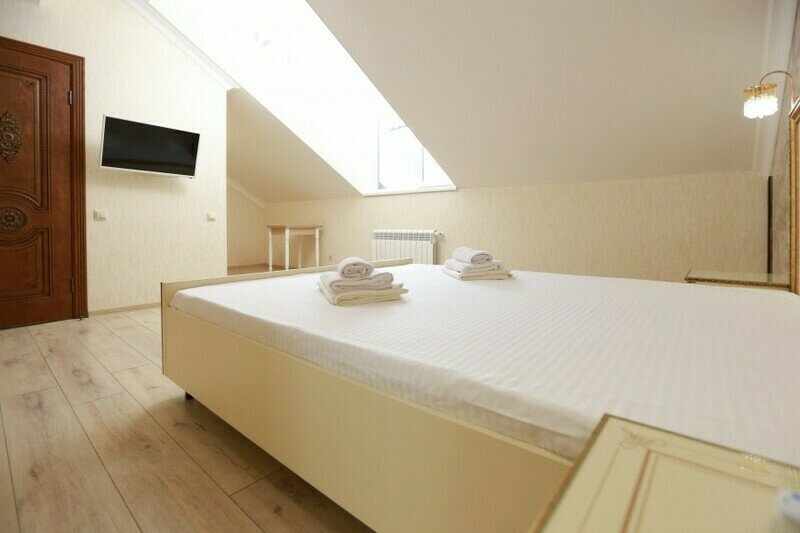 Студио 3-местный Семейный