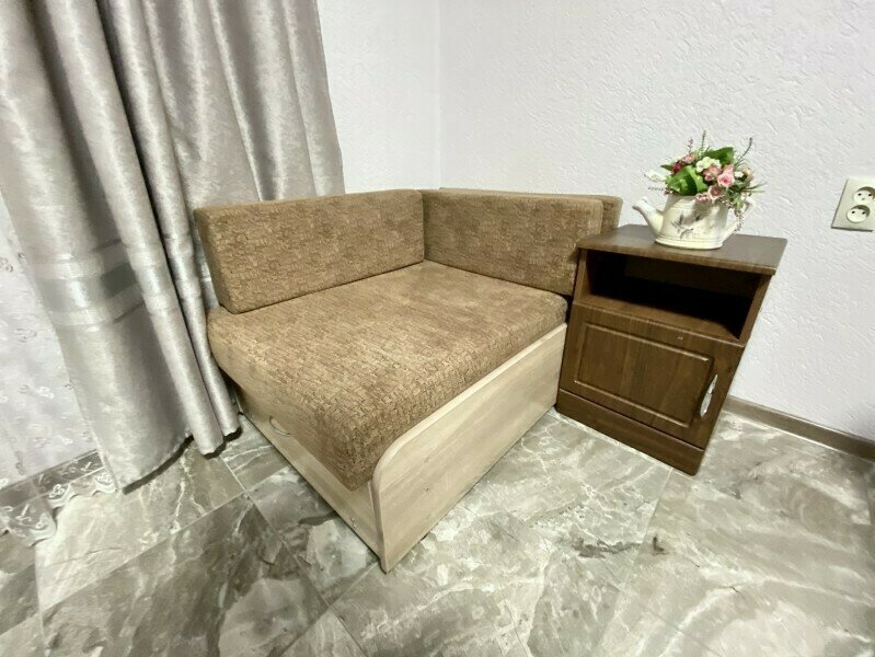 Комфорт 2-местный (с большой кроватью и креслом-кроватью)