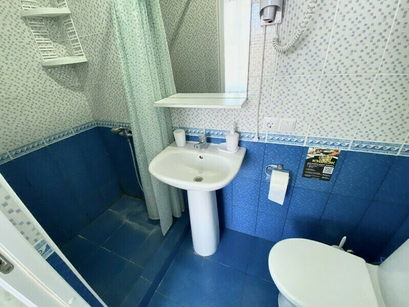 Комфорт Улучшенный 2-местный (с большой кроватью)