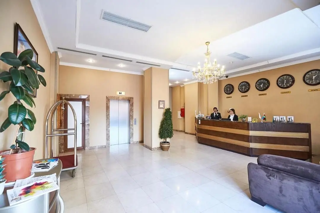 Ресепшн | Smith Hotel, Бакинский экономический округ