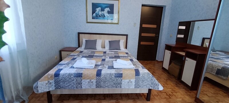 Семейный 6-местный 3-комнатный (с балконом)