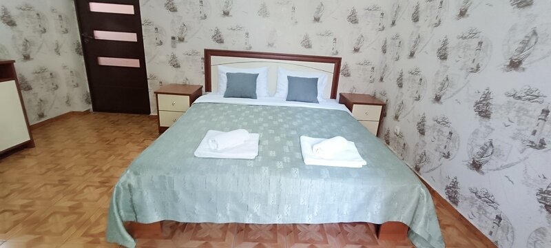 Семейный 6-местный 3-комнатный (с балконом)